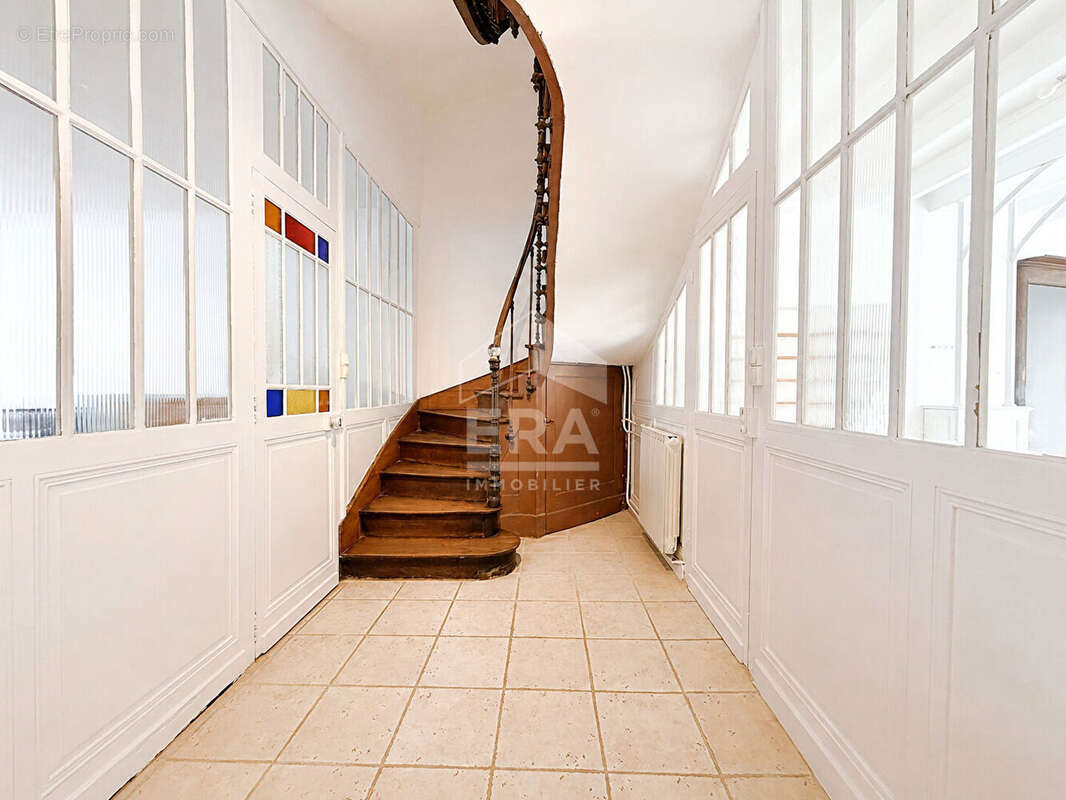Maison 229m² à roullet-saint-estèphe - photo 6