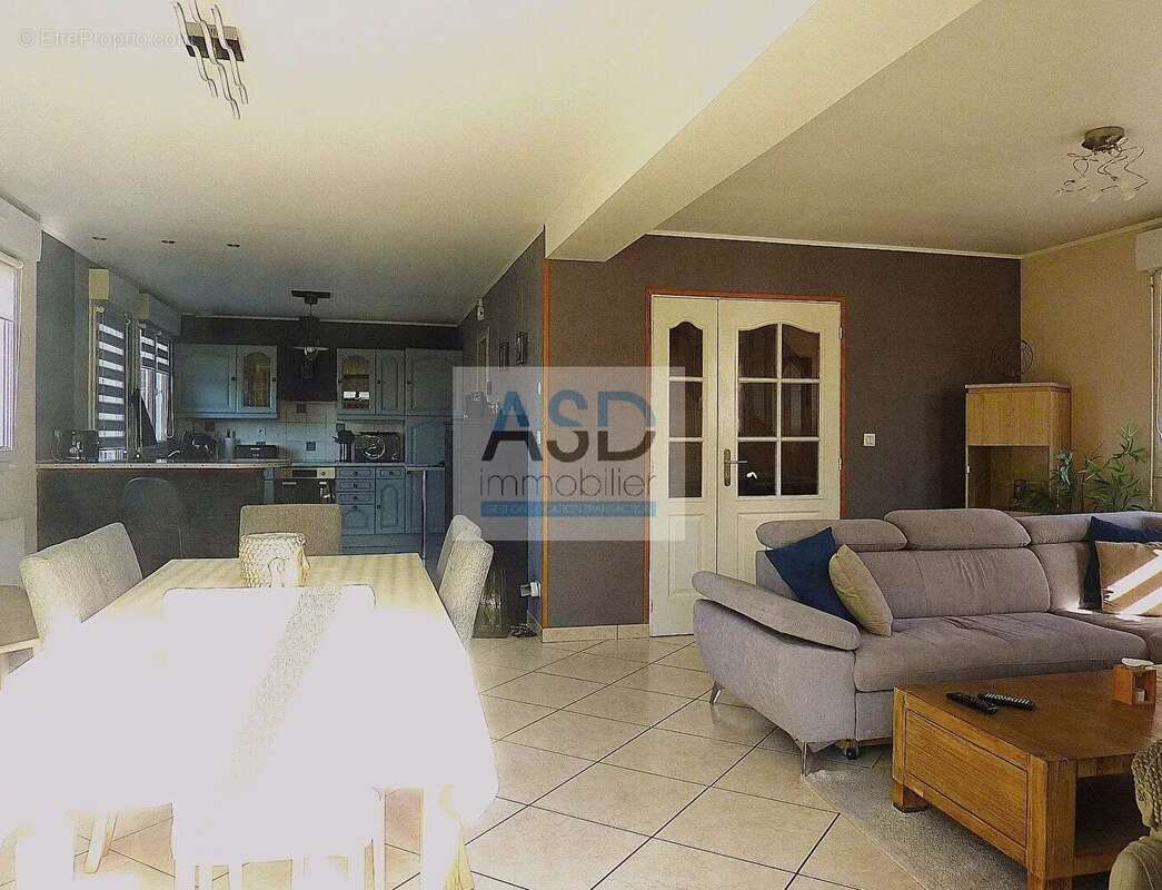 Maison à MONTIGNY-EN-GOHELLE