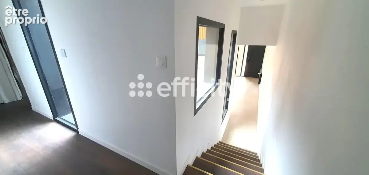 Maison 115 m² à Saint-Laurent-De-Brevedent  - photo 4