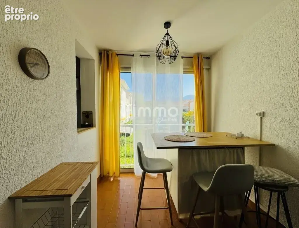 Appartement T2 28 m2 - 1er étage - stationnement - Argelès sur m - photo 3