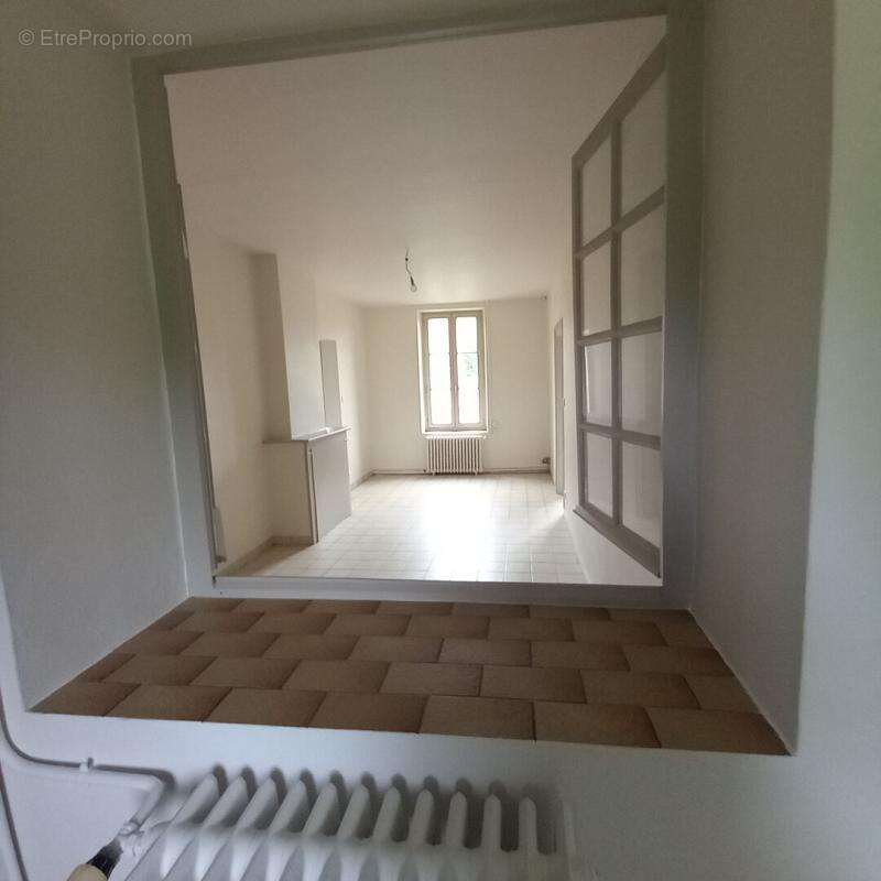 Maison à LES BORDES