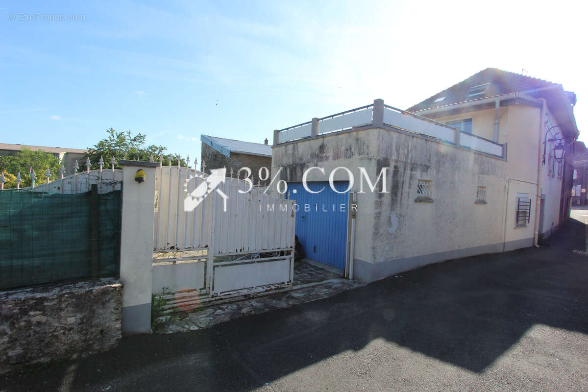 Maison 4 pièces 109 m2- Jardin - Garage - Terrasse - photo 2