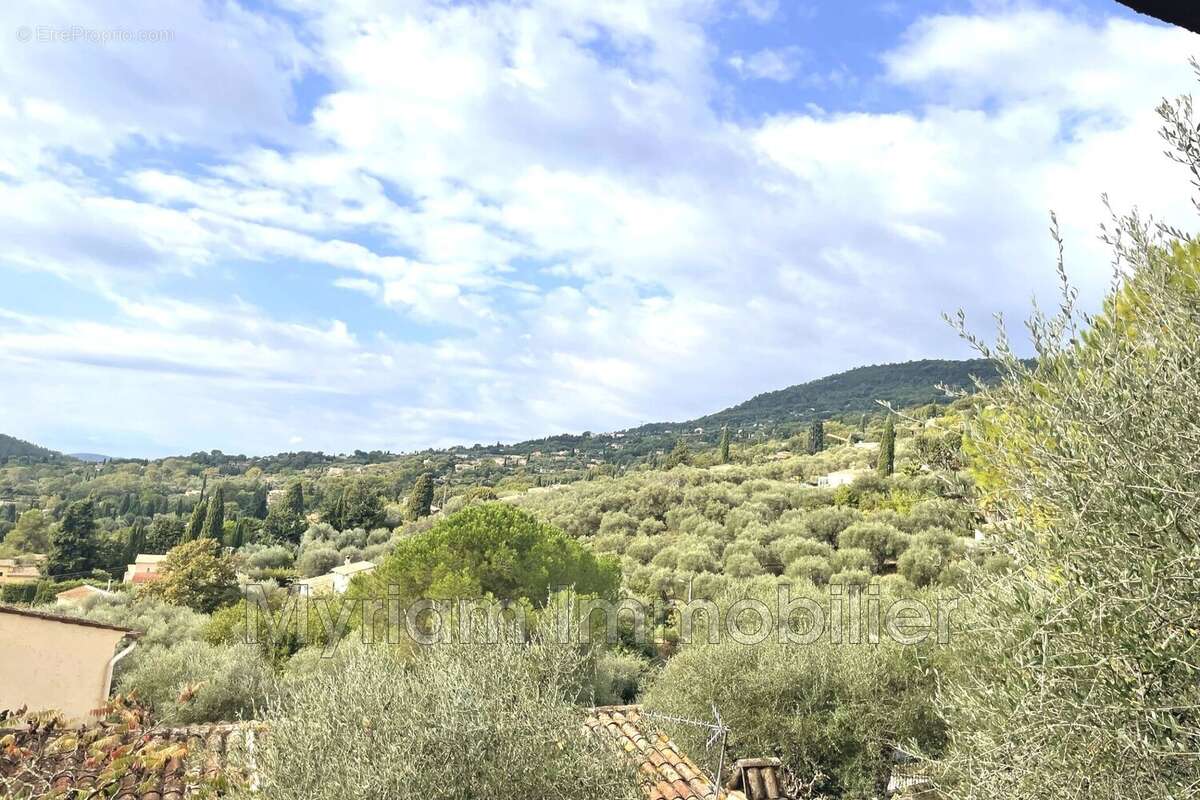 Maison à PEYMEINADE