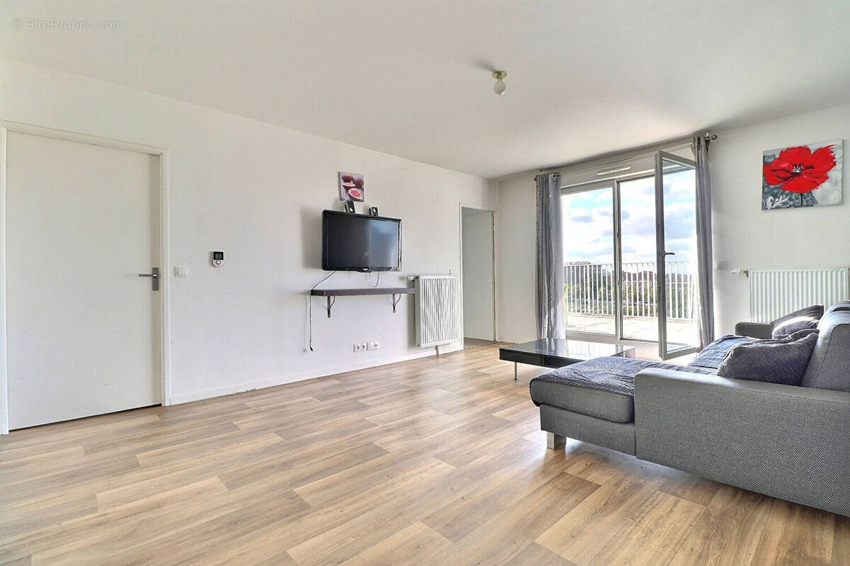 Appartement à AUBERVILLIERS