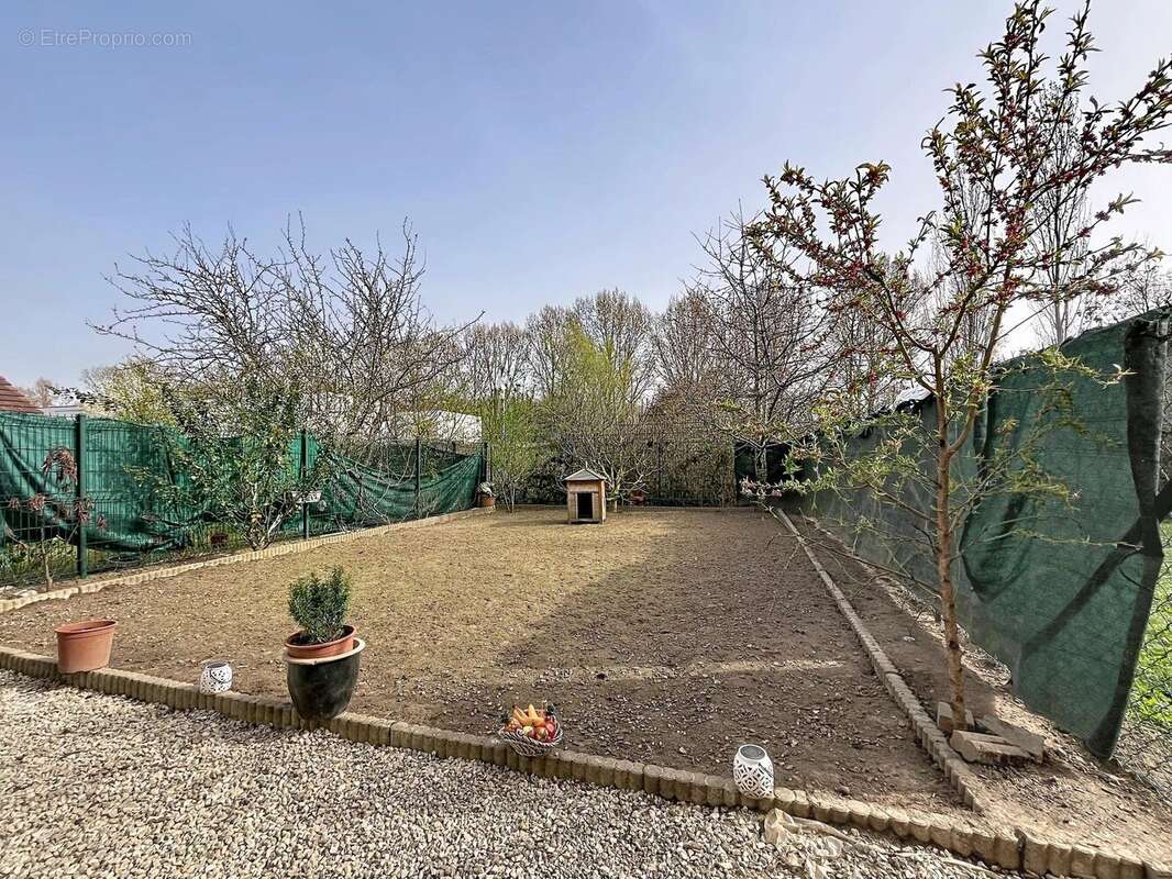 Maison à VILLENEUVE-SAINT-GEORGES