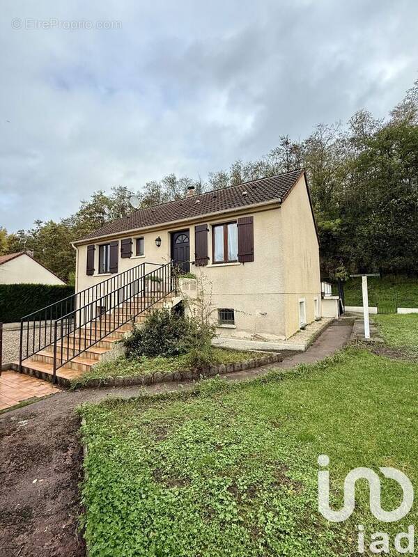 Photo 1 - Maison à MONTLUCON