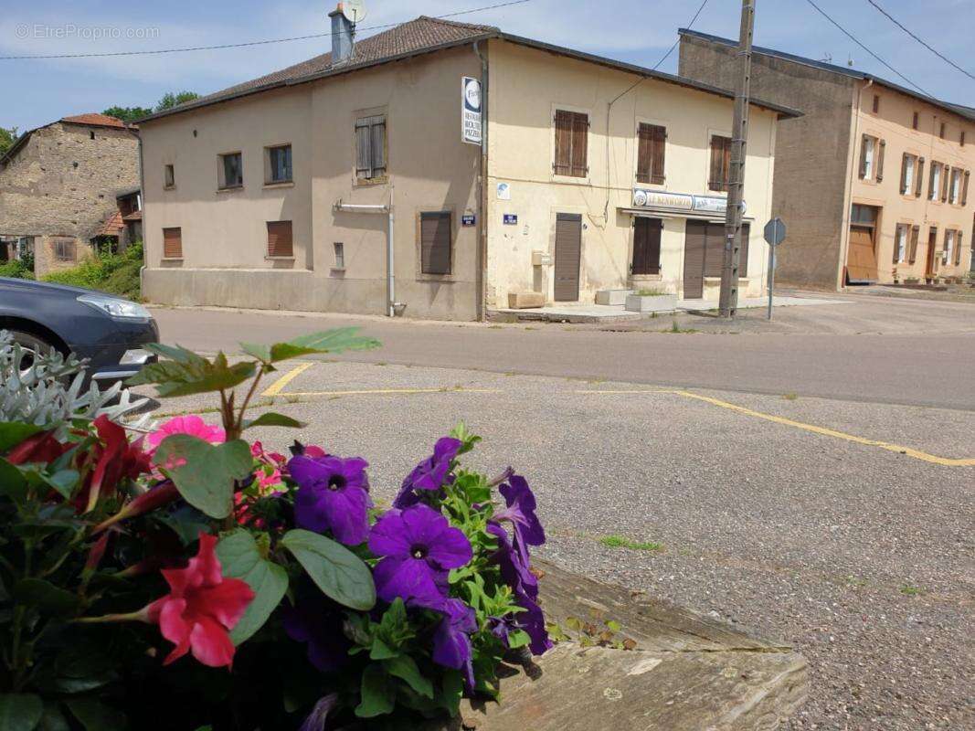Maison à MAGNIERES
