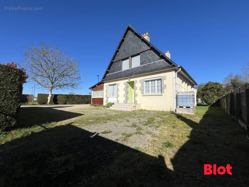 Maison à CINTRE