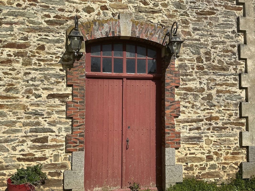 Maison à MOUCHAMPS