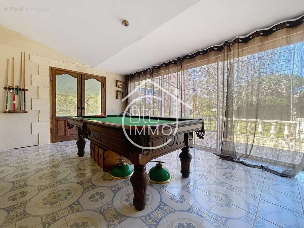 Maison à MONTPEYROUX