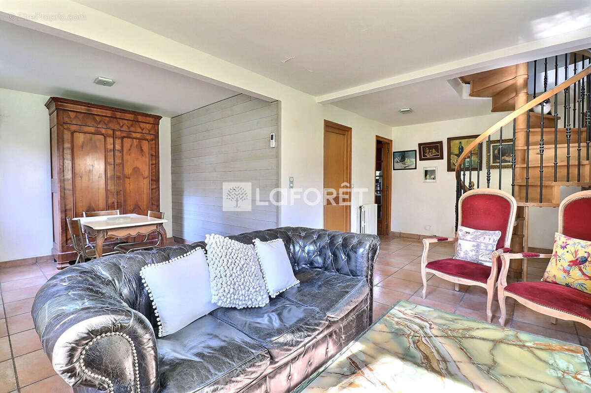 Maison à VITRY-SUR-SEINE