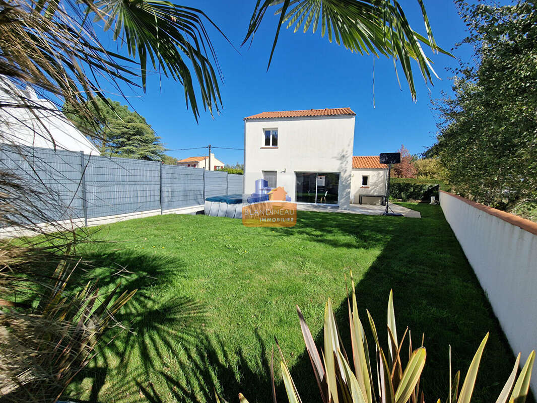 Maison à BOUGUENAIS