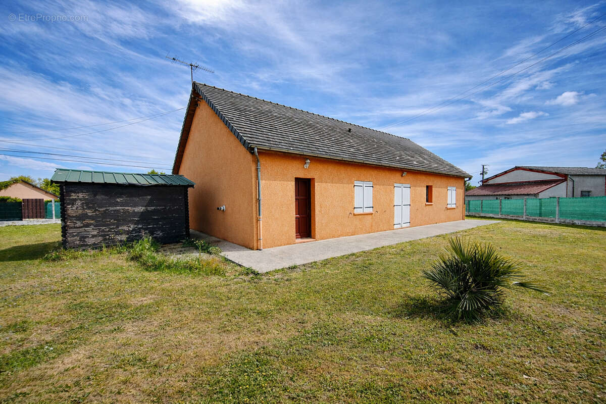 Maison à MONETAY-SUR-ALLIER