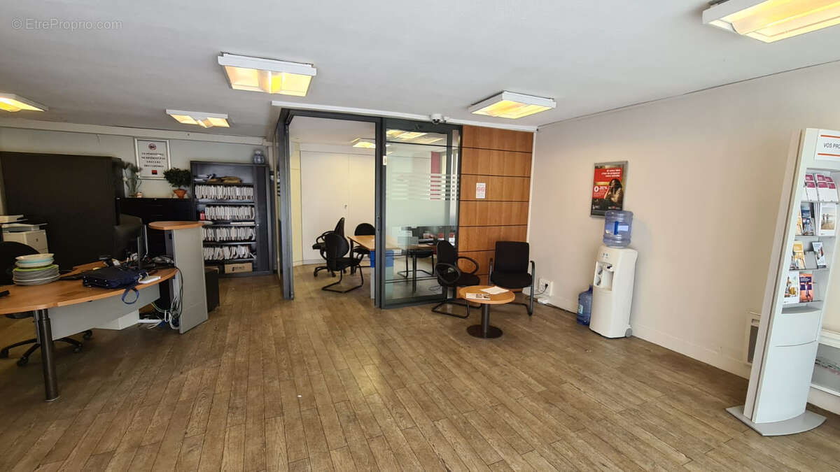 Commerce à CHEVREUSE