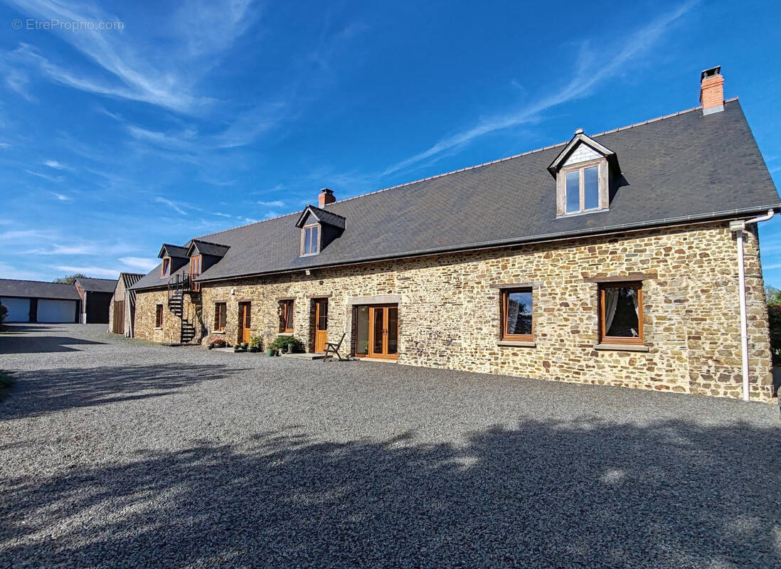 Maison à MARTIGNE-FERCHAUD