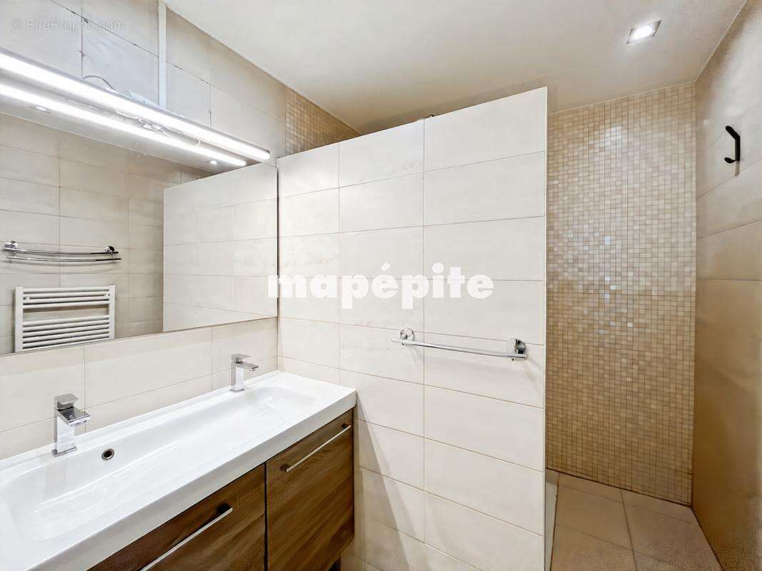 Appartement à CLICHY