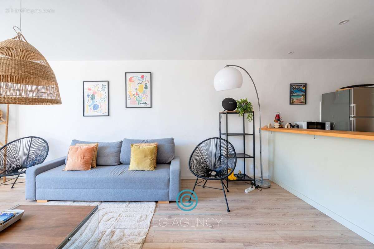 Appartement à MARSEILLE-6E
