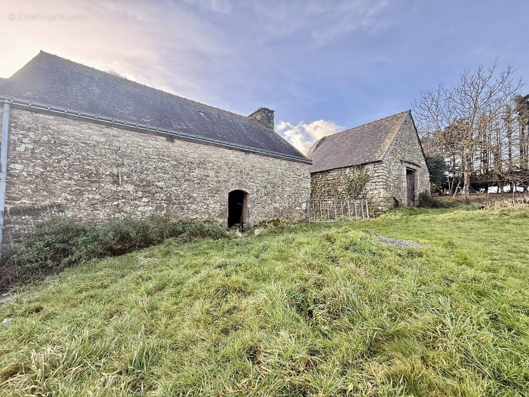 Maison à GUEHENNO