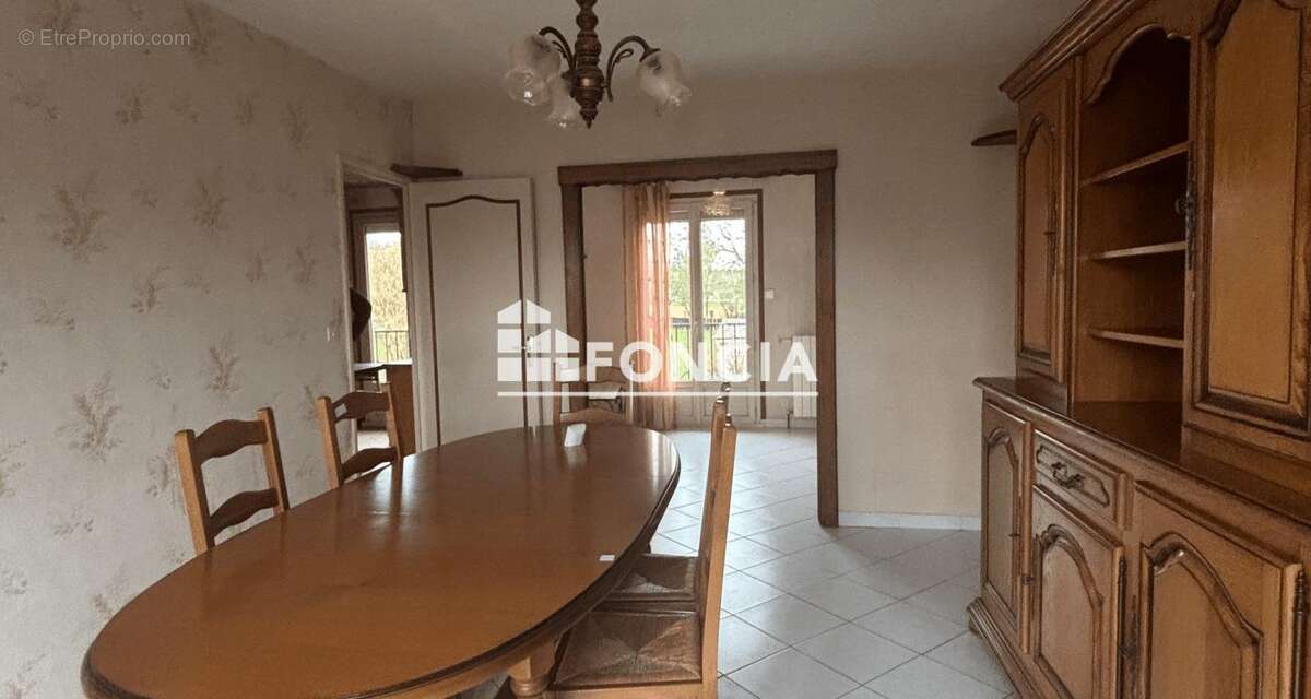 Maison à FRESNAY-SUR-SARTHE