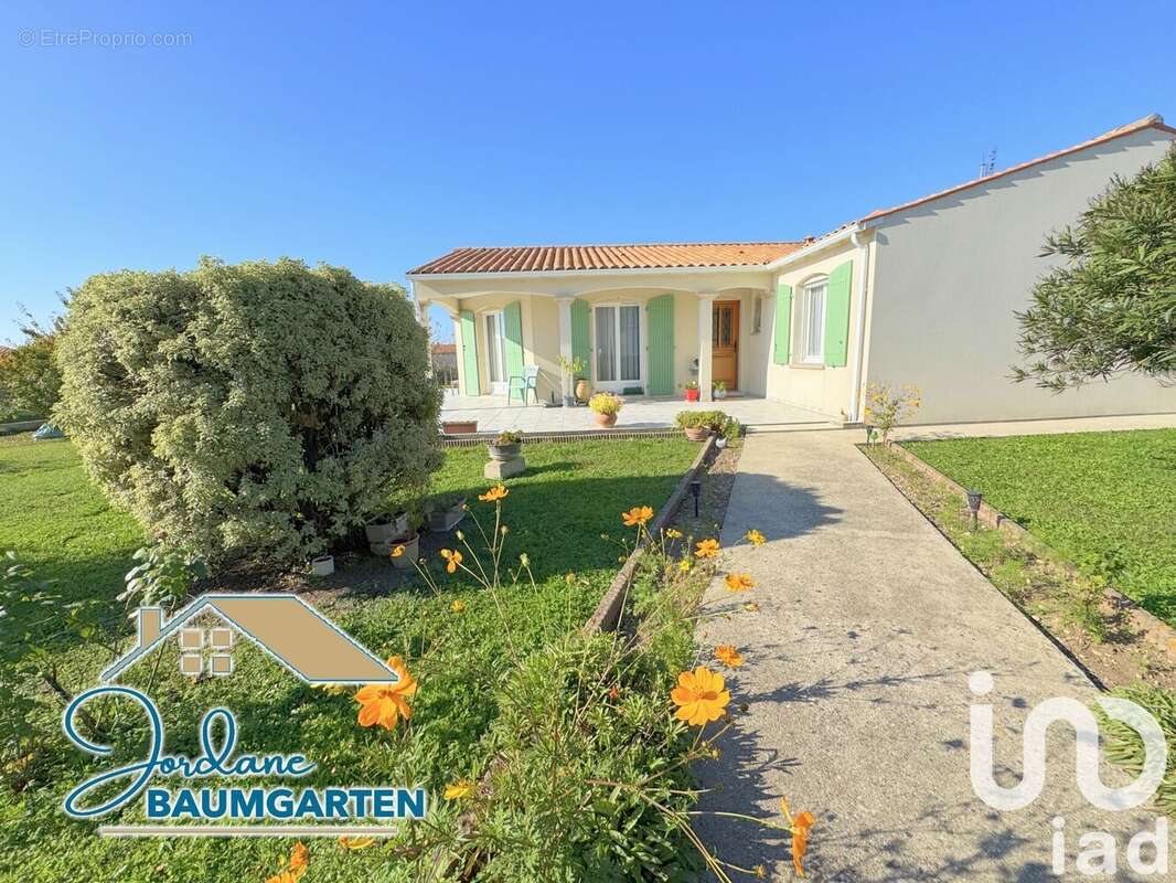 Photo 3 - Maison à SAINT-JUST-LUZAC