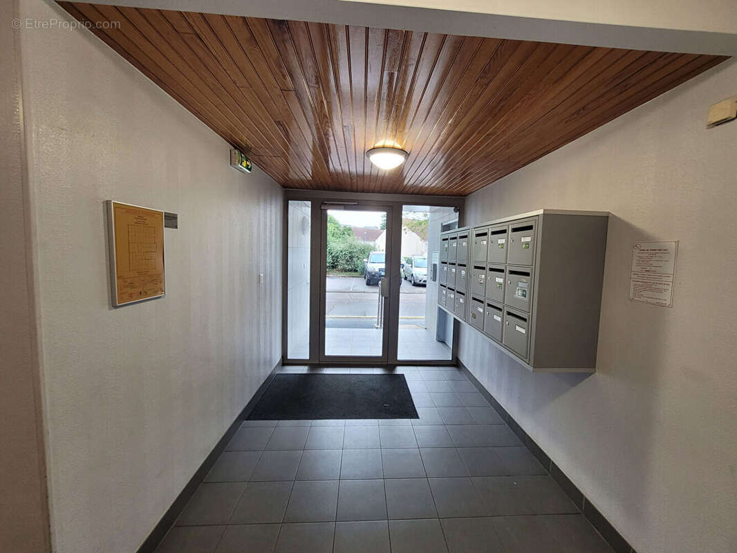 Appartement à FLEURY-LES-AUBRAIS