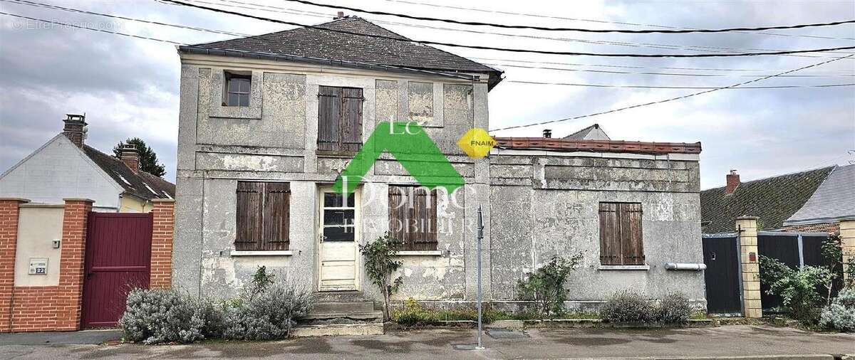 Maison à MERU