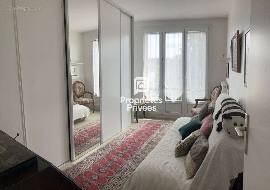 Appartement à LE CHESNAY