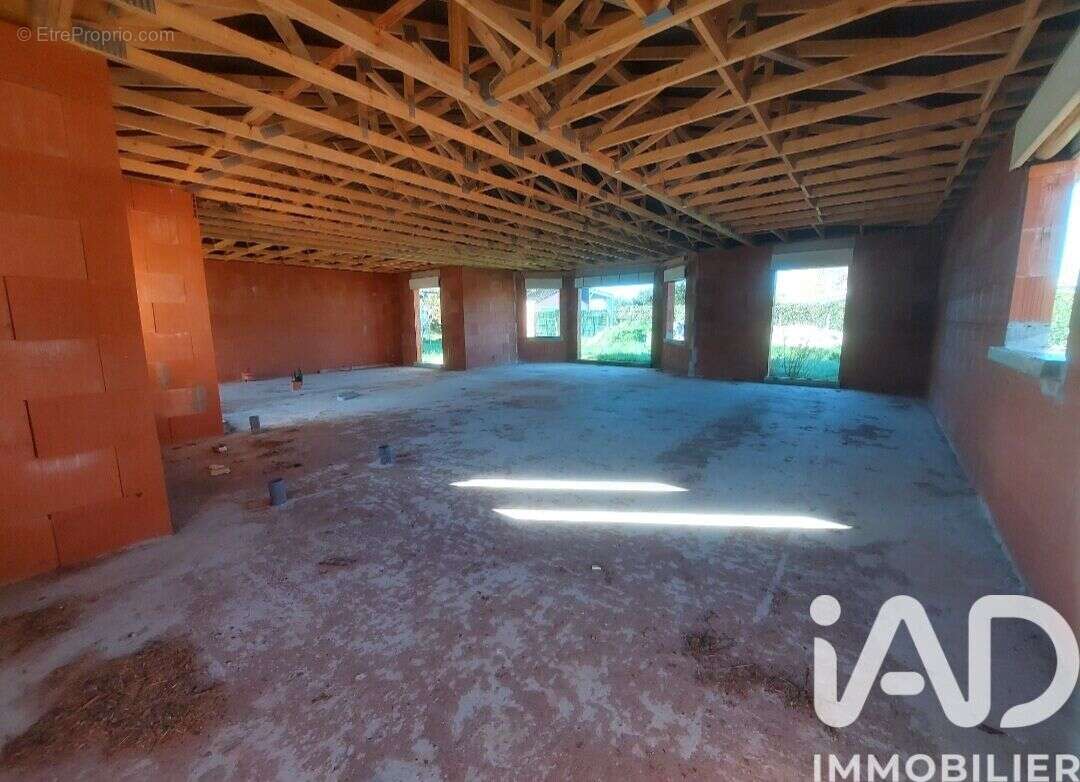 Photo 3 - Maison à SAINT-GERMAIN-D'ESTEUIL