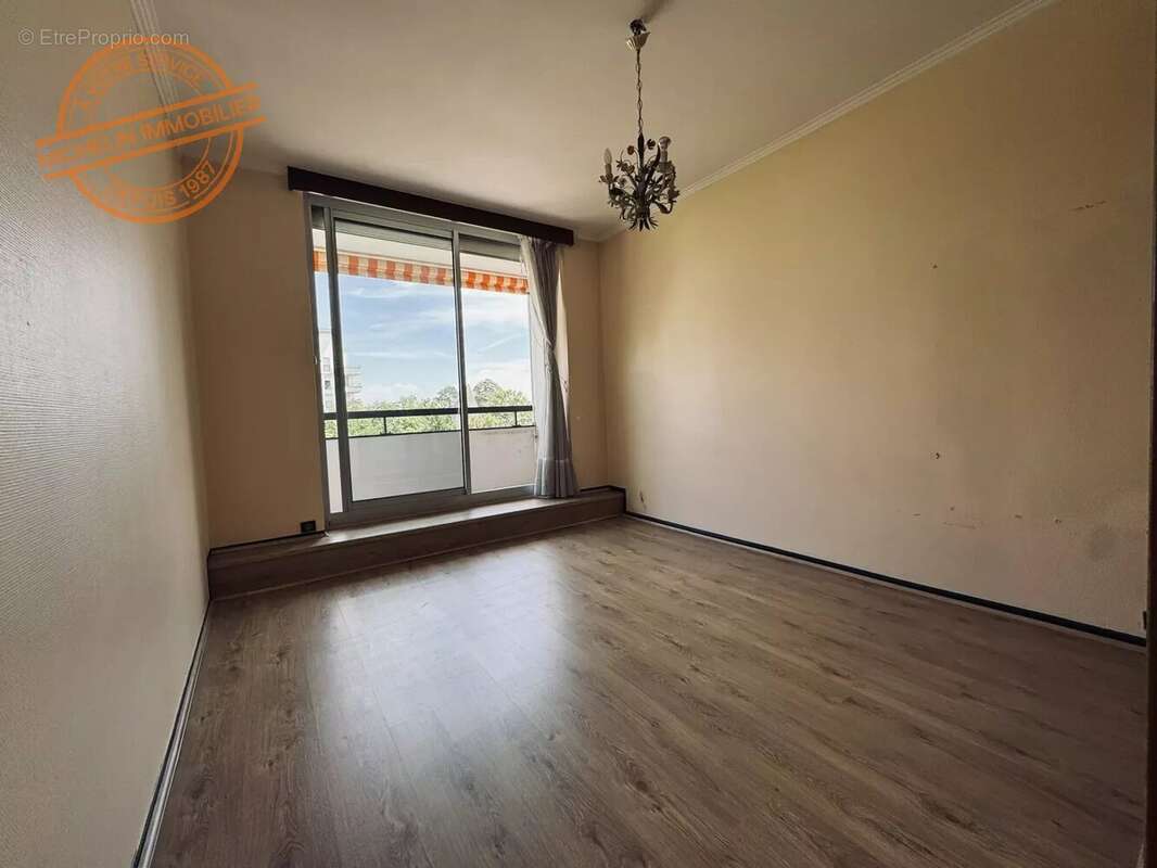 Appartement à LYON-9E