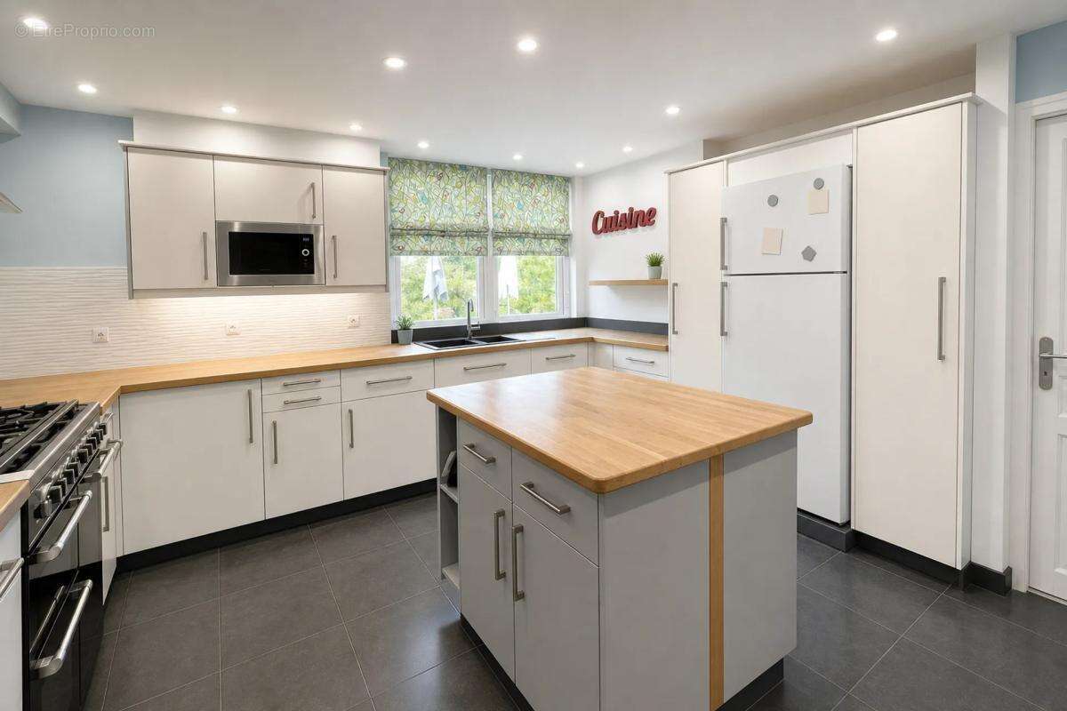 Maison rénovée 7 pièces 201 m² - Bresdon - photo 5