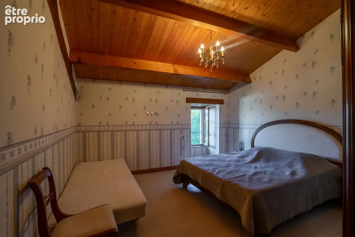 Belle propriété quercynoise avec 2 grandes maisons, piscine et 1 ha terrain - photo 29