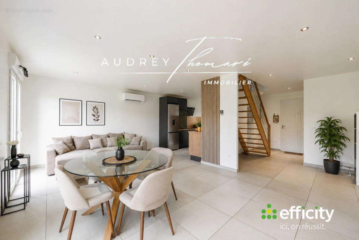 Maison 96 m² à Peroy-Les-Gombries  - photo 2