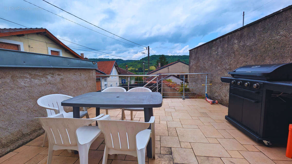 Maison à VILLECEY-SUR-MAD