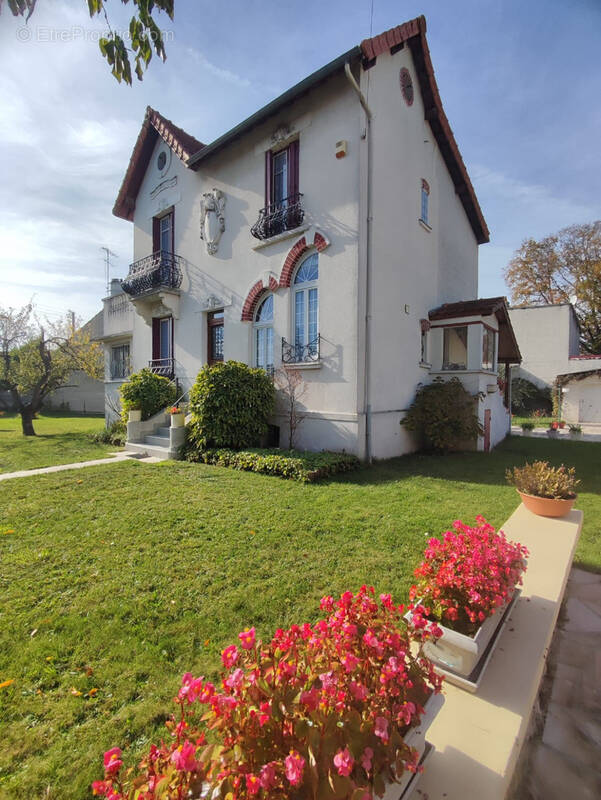 Maison à AULNAY-SOUS-BOIS