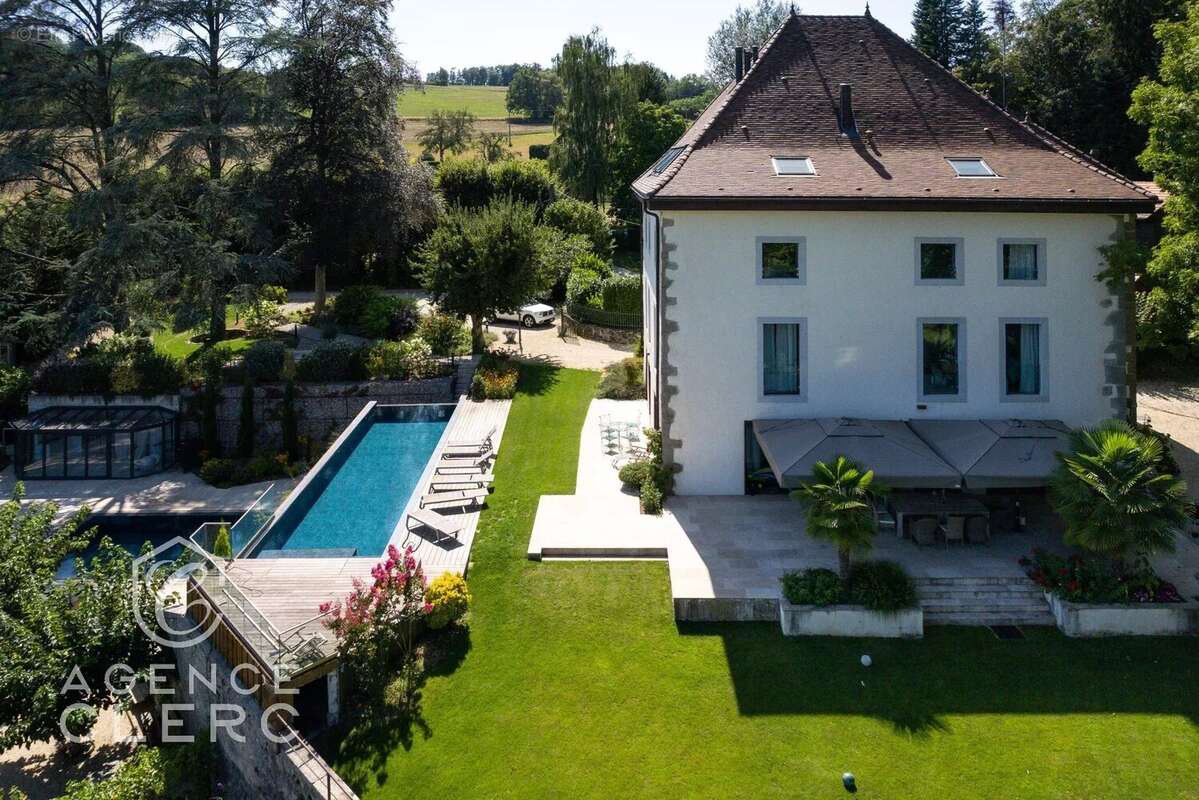 Maison à PERS-JUSSY