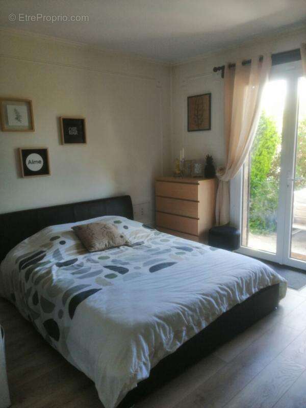 Maison à FOLLAINVILLE-DENNEMONT