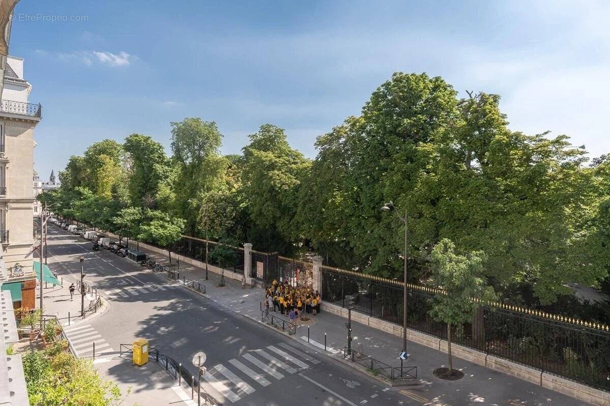 Appartement à PARIS-6E