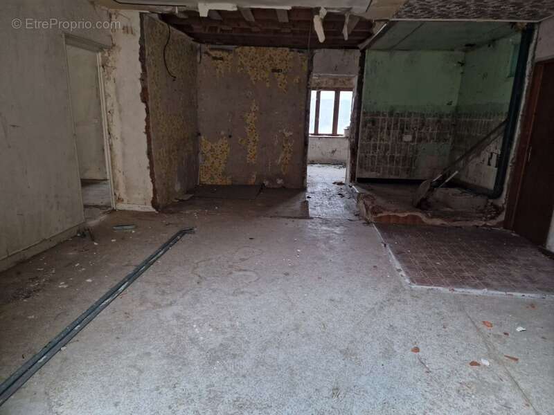 Maison à GIRONCOURT-SUR-VRAINE