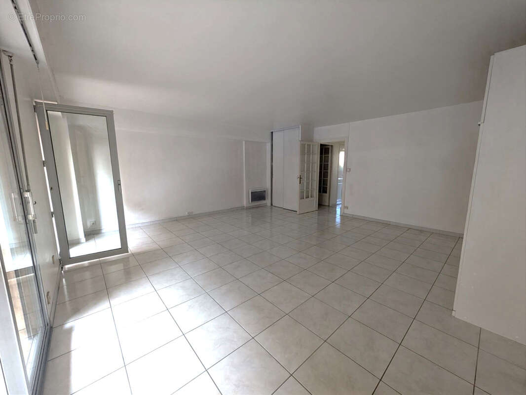Appartement à HYERES