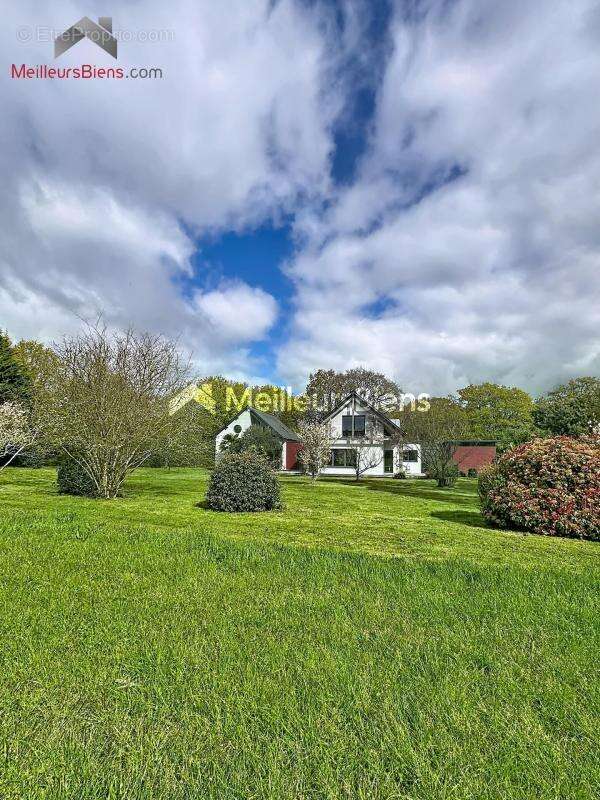 Maison à SAINT-MOLF