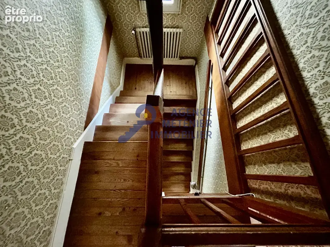 Maison avec 3 chambres, sous-sol, garage et beaux volumes à aménager - photo 15