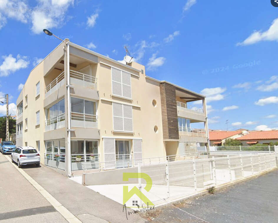 Appartement T3 avec ascenseur, garage et grande terrasse à 200 mètres de la plage - photo 13