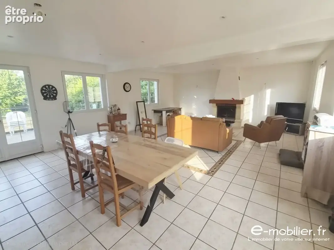 Photo Maison à Le Plessier-Rozainvillers au prix de 218 000€