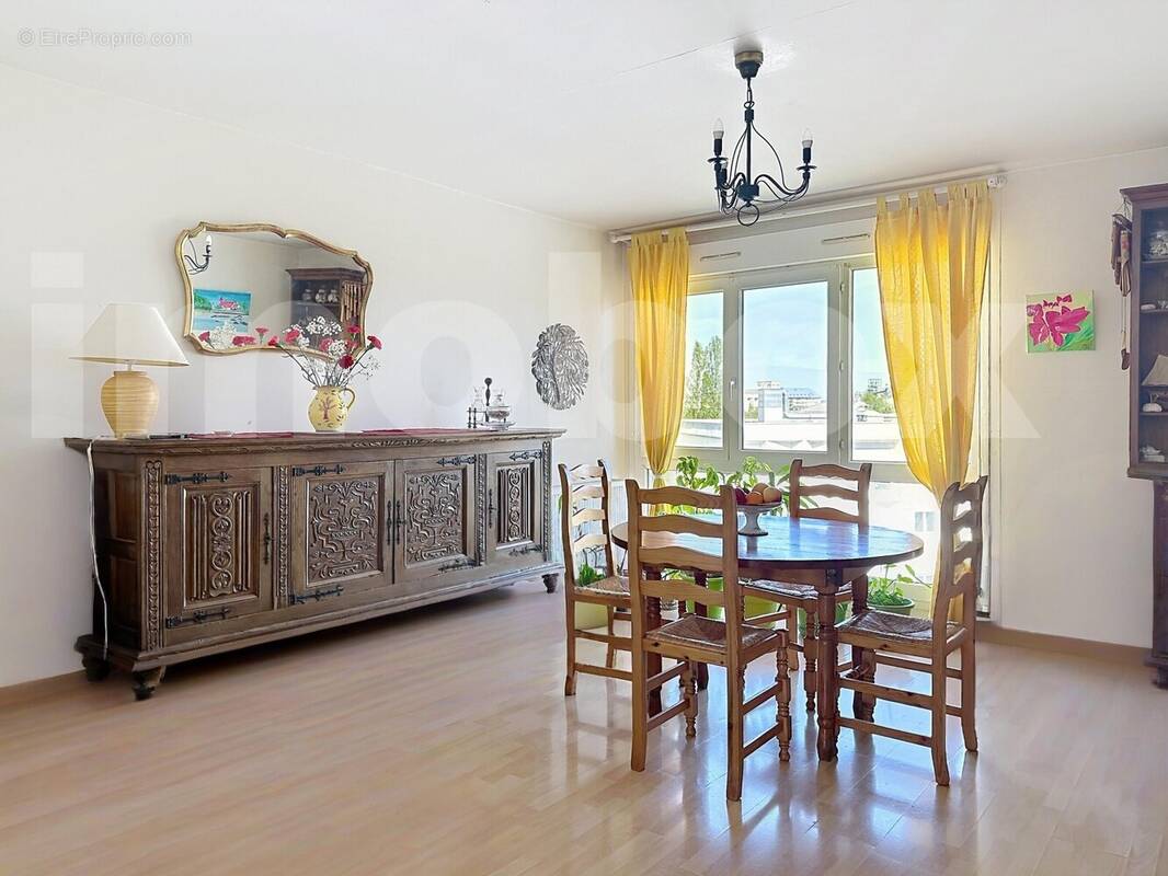 mr-et-mme-belbeoch_00006 - Appartement à SAINT-GEREON