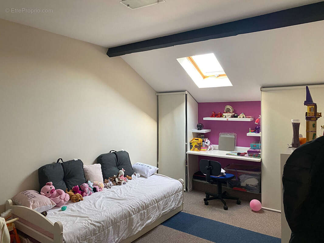 Maison à PESSAC-SUR-DORDOGNE