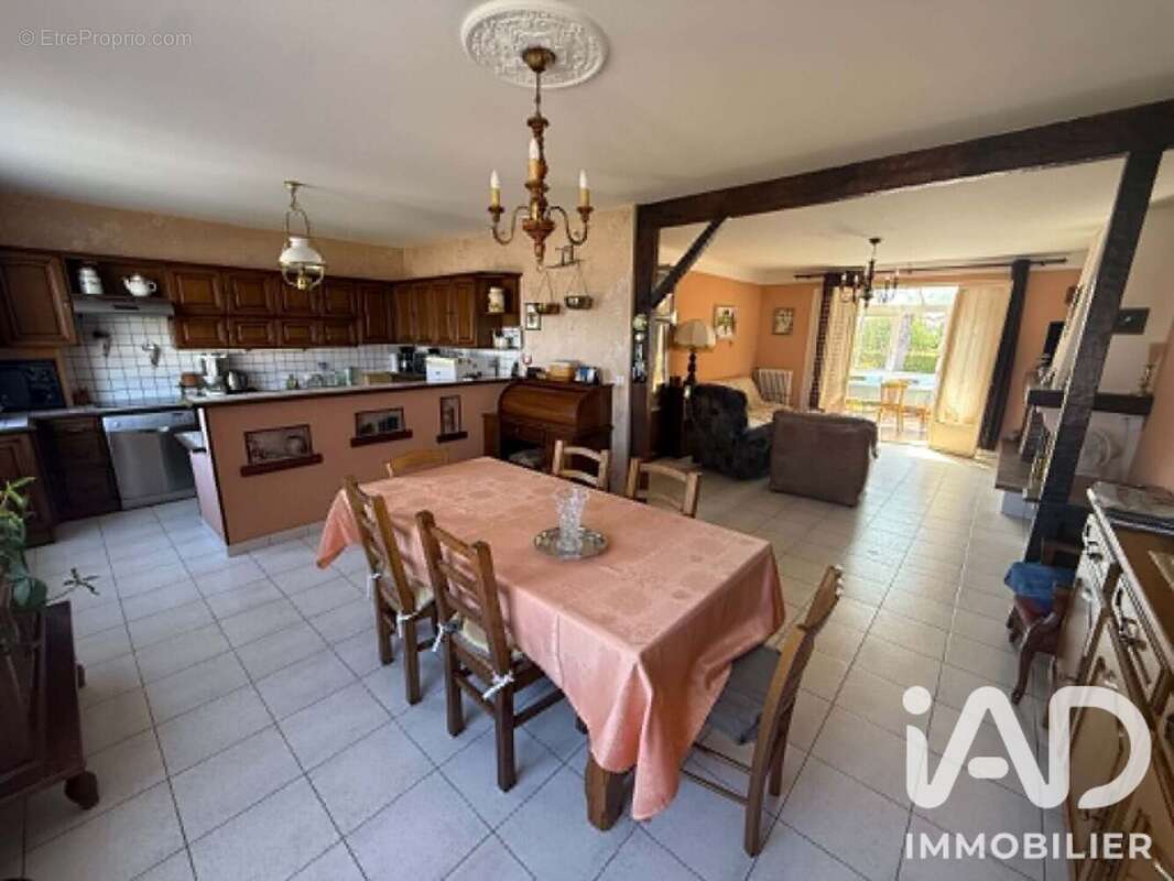 Photo 2 - Maison à CHATILLON-SUR-THOUET