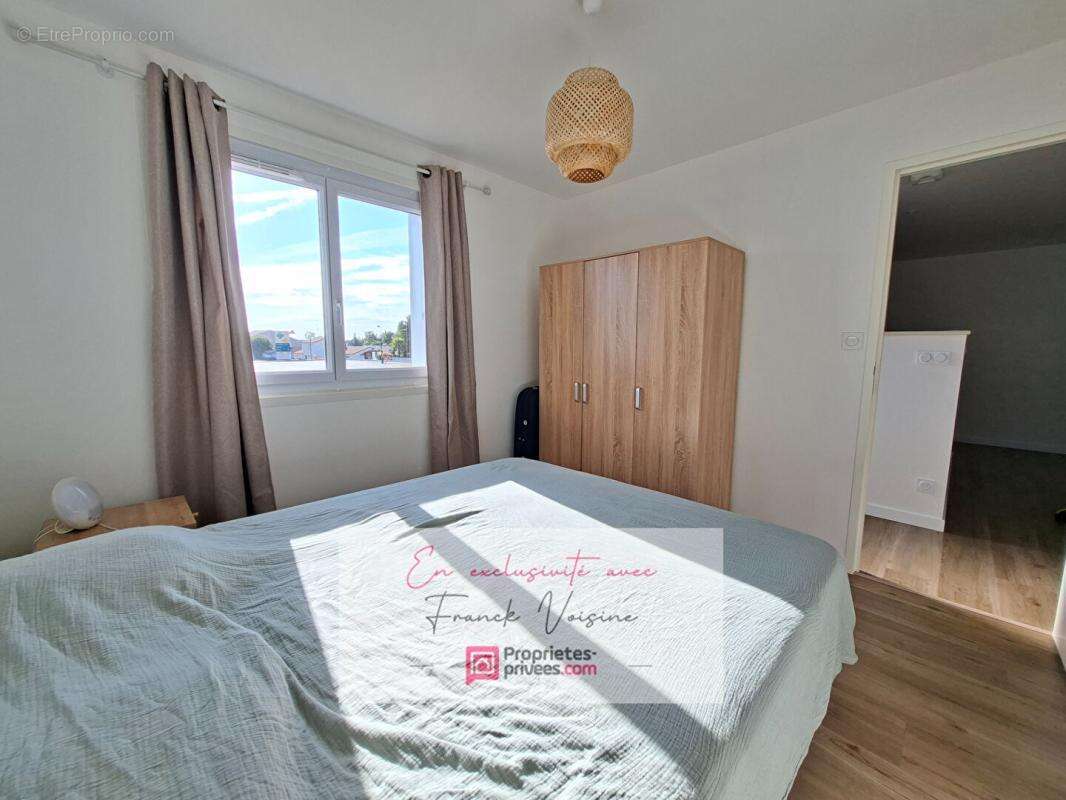 A VENDRE en Exclusivité aux Châtelliers Châteaumur, Sèvremont, maison de 68 m2 avec 1 chambre et 1 bureau sur une parcelle de 34 - photo 14