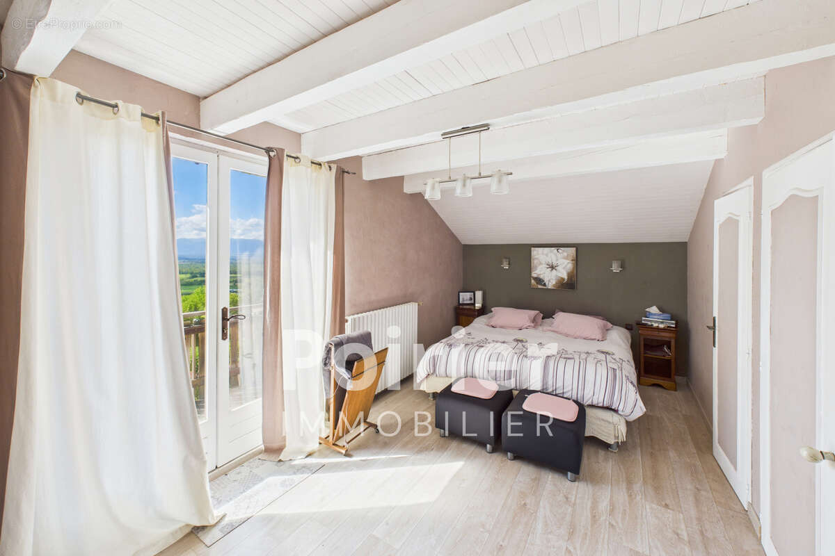 Maison à SAINT-CERGUES