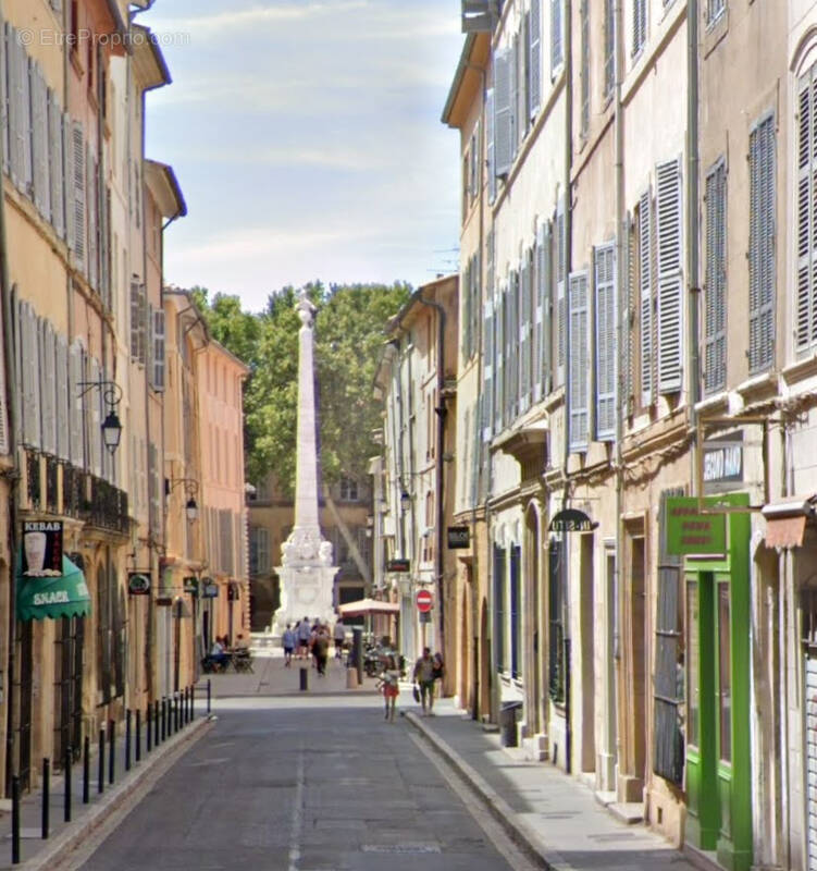 Parking à AIX-EN-PROVENCE