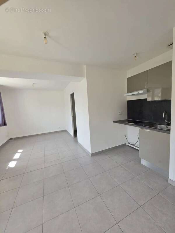 Appartement à LAMORLAYE